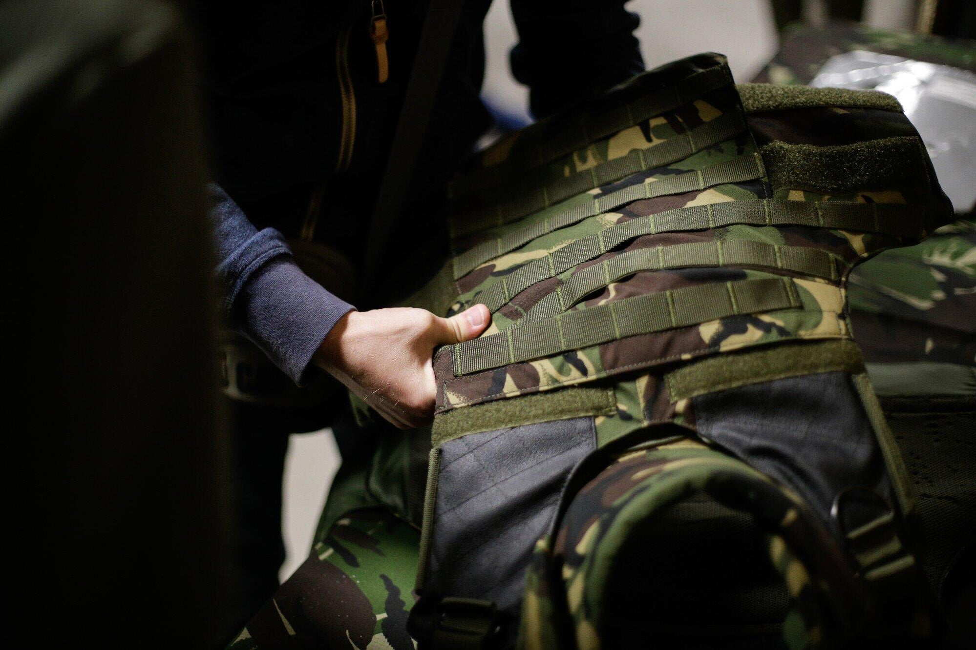 How to Choose the Right Hard Armor Side Plates — Top Armor